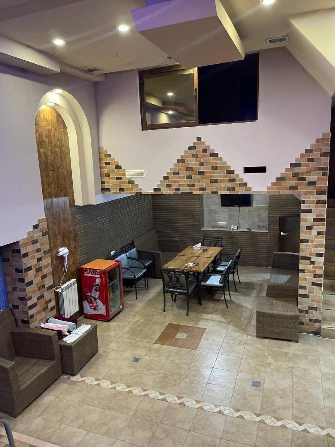 Joy Hotel Apartament Yerevan Exterior foto