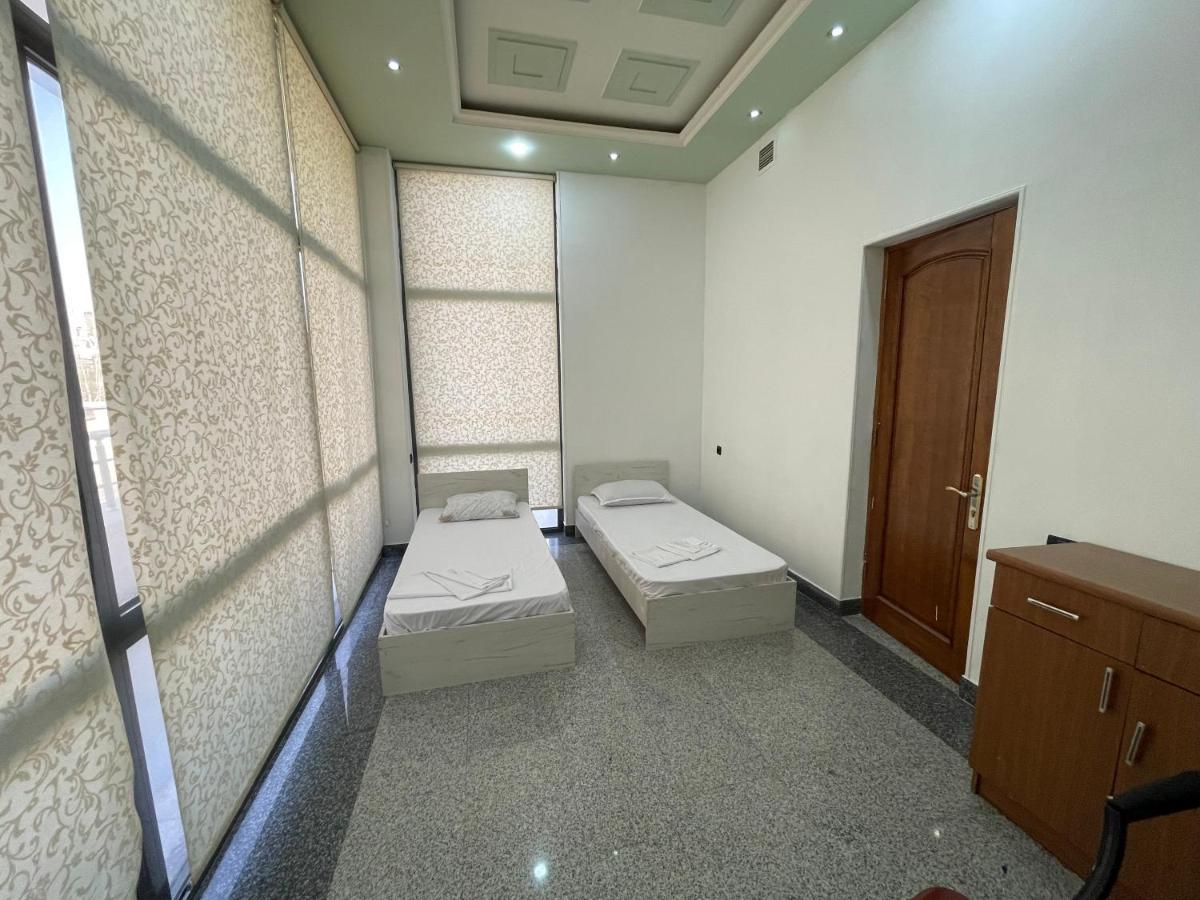 Joy Hotel Apartament Yerevan Exterior foto