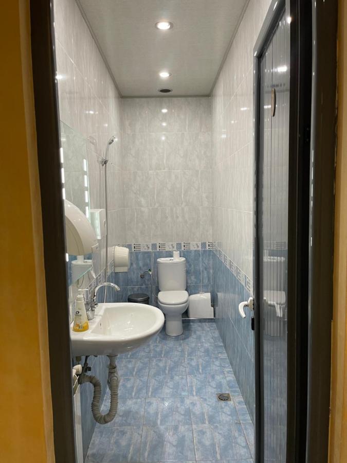 Joy Hotel Apartament Yerevan Exterior foto